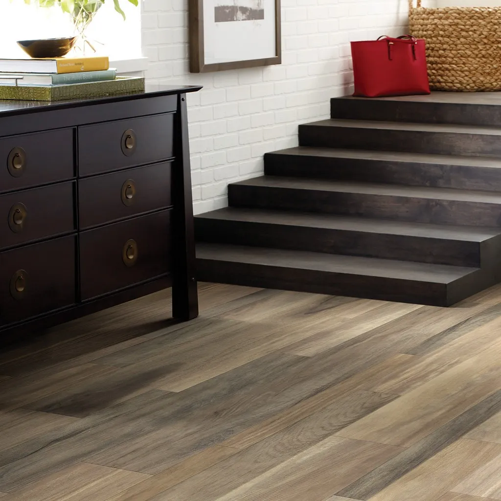 imgi_10_luxury-vinyl-plank